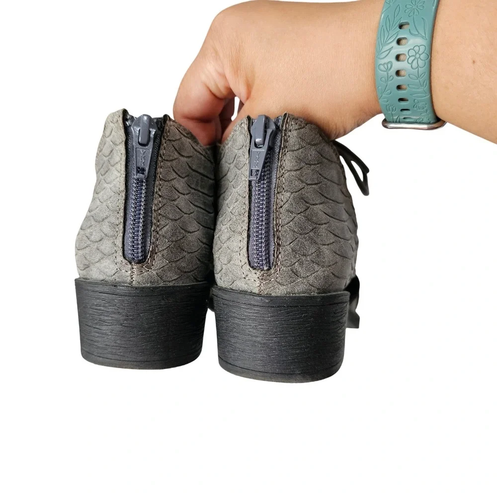 Coconuts by Matisse Lux Shootie Womens Shoes Size‎ 7.5 Gray Back Zip Side Ties